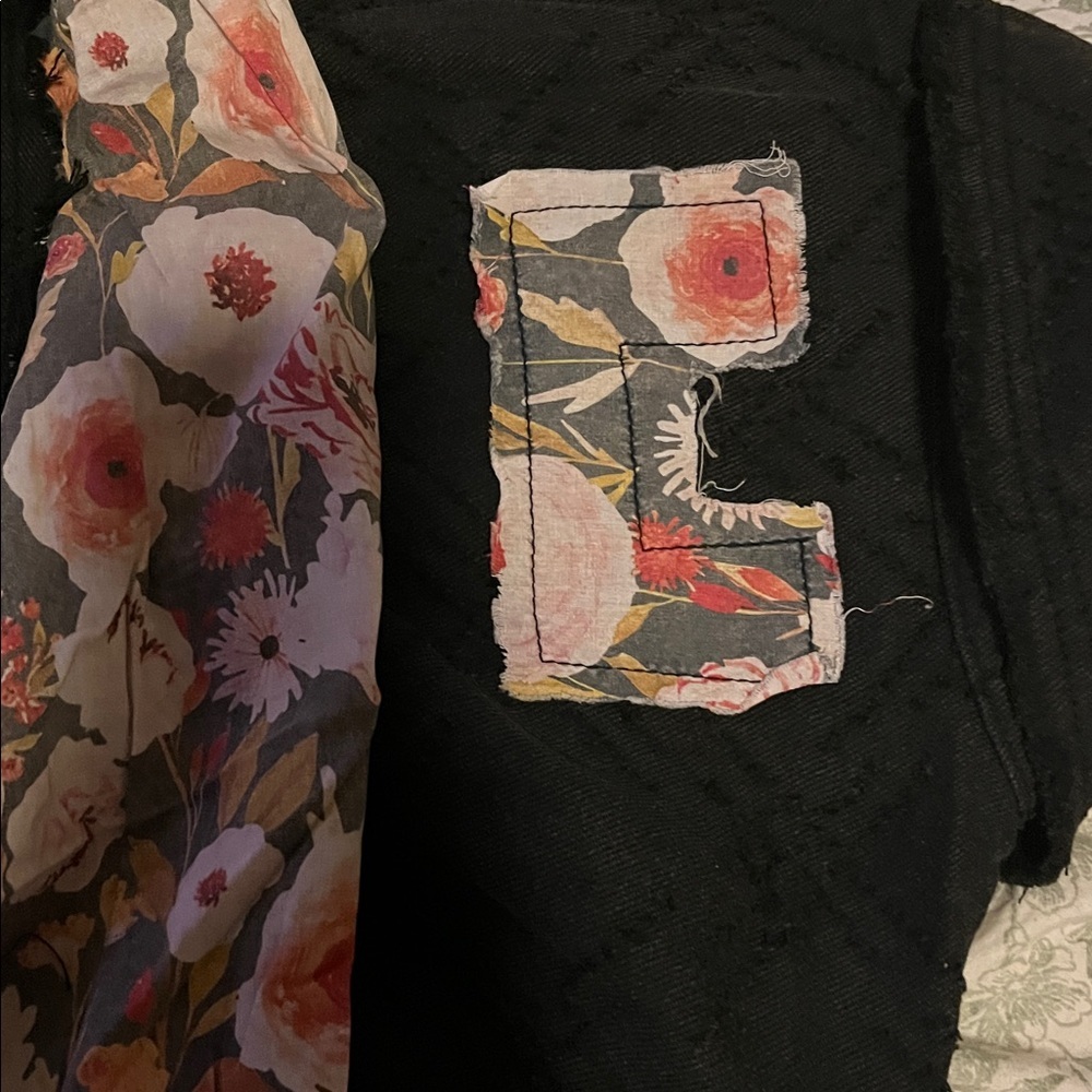 POL OVERSIZED Twill Shacket with Floral Patches on Black - Picture 8 of 8